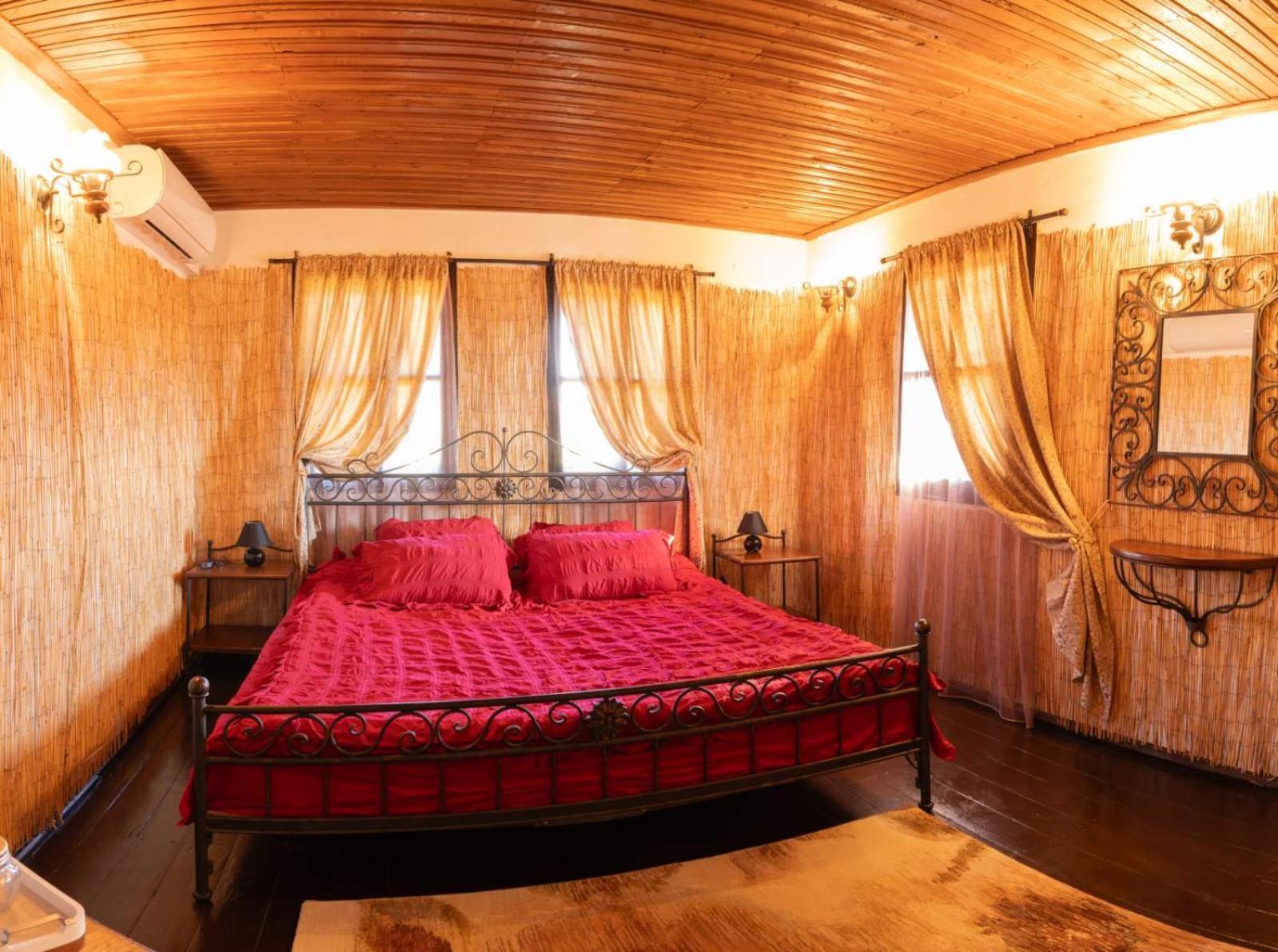 Complex Arbanashki Style-Panoramic View With Summer And Winter Terrace, Jacuzzi, Sauna, Children'S And Adult Area With Cinema Summer Arbanasi Zewnętrze zdjęcie