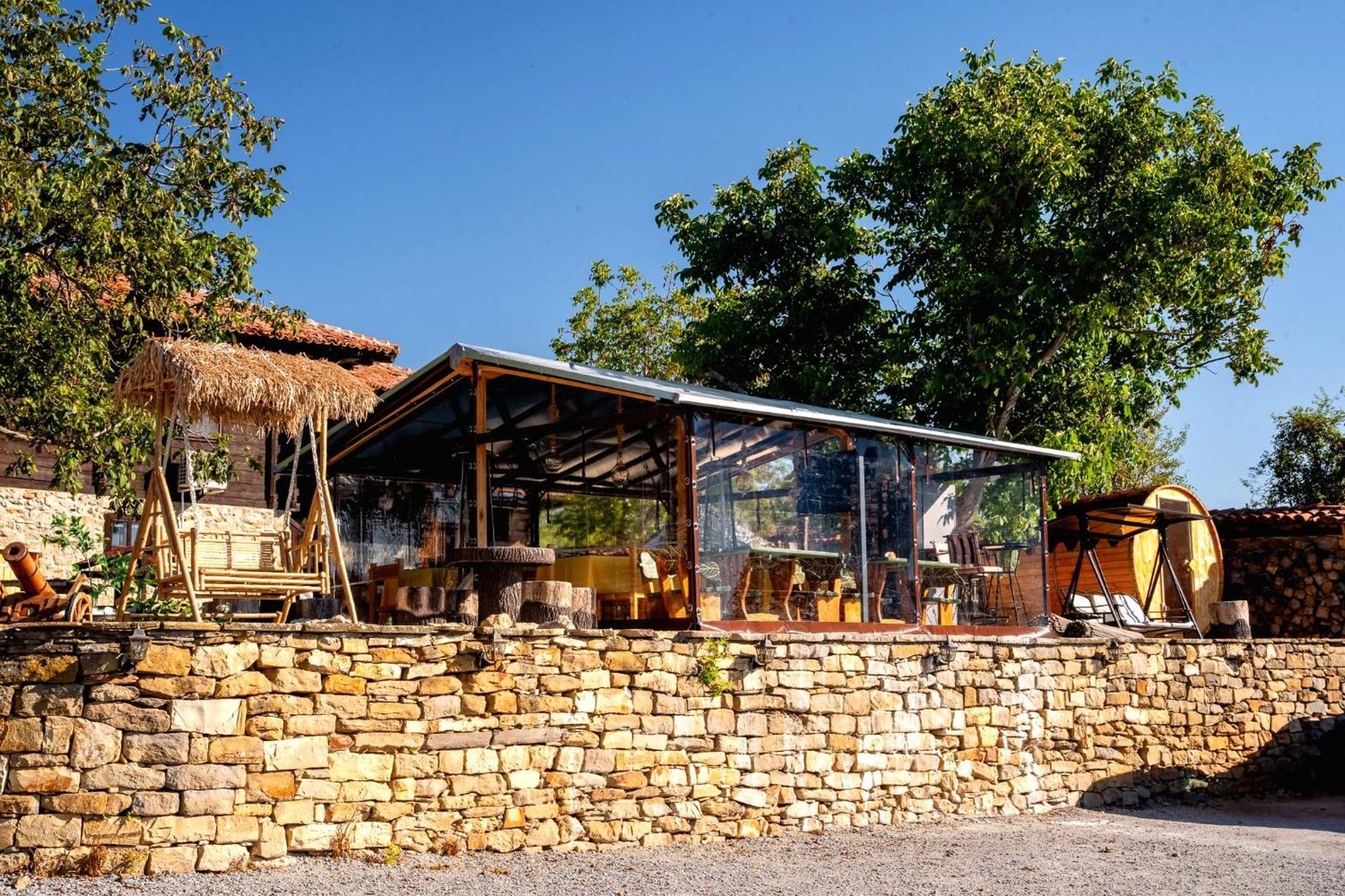 Complex Arbanashki Style-Panoramic View With Summer And Winter Terrace, Jacuzzi, Sauna, Children'S And Adult Area With Cinema Summer Arbanasi Zewnętrze zdjęcie