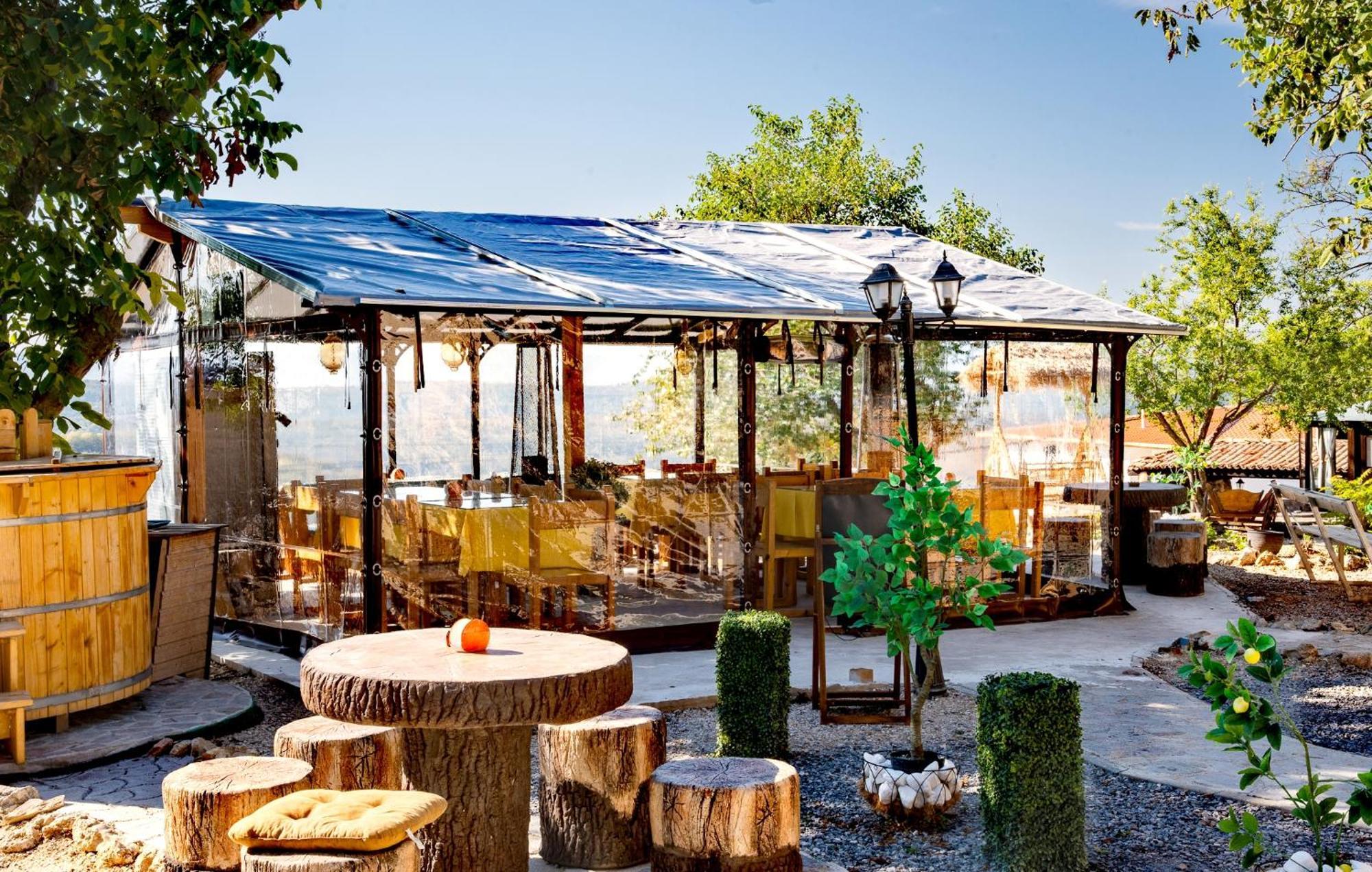 Complex Arbanashki Style-Panoramic View With Summer And Winter Terrace, Jacuzzi, Sauna, Children'S And Adult Area With Cinema Summer Arbanasi Zewnętrze zdjęcie