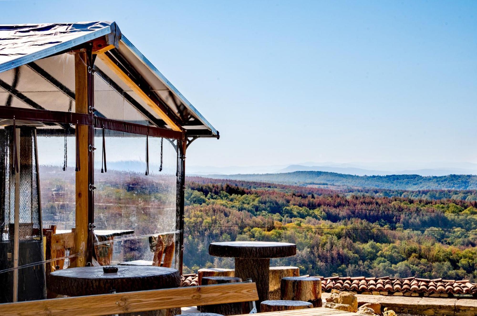 Complex Arbanashki Style-Panoramic View With Summer And Winter Terrace, Jacuzzi, Sauna, Children'S And Adult Area With Cinema Summer Arbanasi Zewnętrze zdjęcie